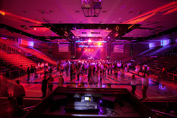 Throughout the semester, dance parties are held in the main gym of the Hart Building. This event was an awesome night of dancing and DJ-ed top 40 music.