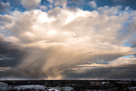 Sky and mountain view over Rexburg. Nov 2018