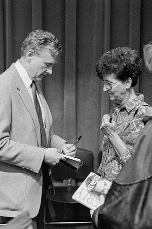 Jack Weiland signing autographs