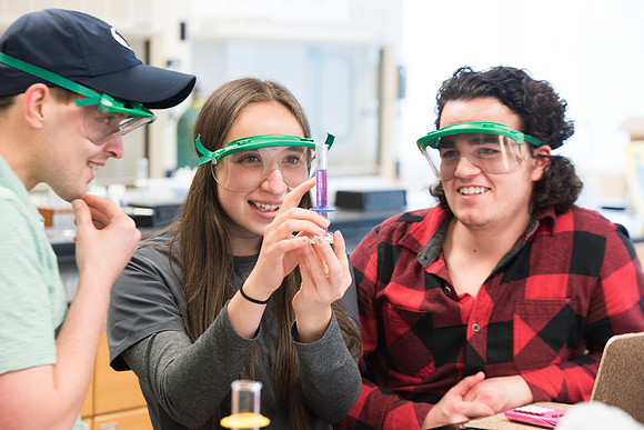 Chemistry students in CHEM 106 lab in the Romney. January 2019