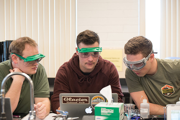 Chemistry students in CHEM 106 lab in the Romney. January 2019