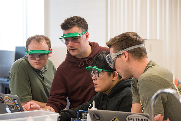 Chemistry students in CHEM 106 lab in the Romney. January 2019
