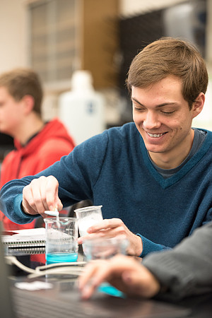 Experimenting in Sean Kelly's BIO 180 class. Feb 2019
