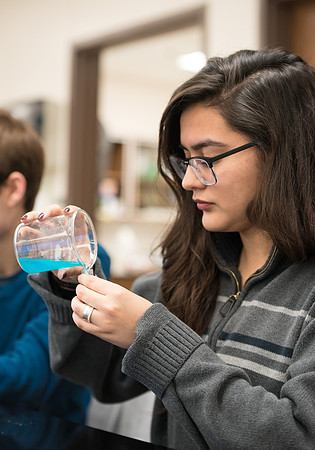 Experimenting in Sean Kelly's BIO 180 class. Feb 2019