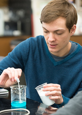 Experimenting in Sean Kelly's BIO 180 class. Feb 2019