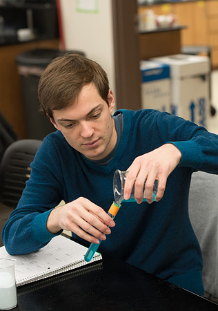 Experimenting in Sean Kelly's BIO 180 class. Feb 2019