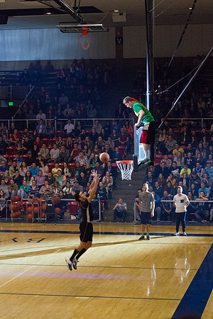 Hosted by Student Activities, the annual Slam Dunk Competition features a Student vs. Employee 3-on-3, 3-Point Shooting, and Slam Dunk Contests along with great entertainment between events.