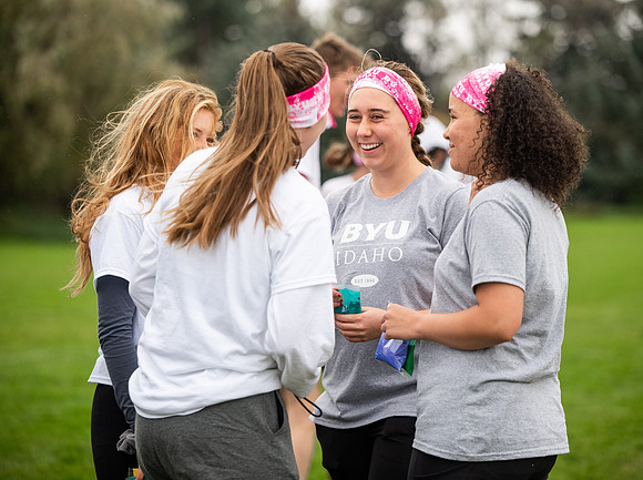 BYUI students and Rexburg community members participate in the color fun run during the fall 2021 seemster.