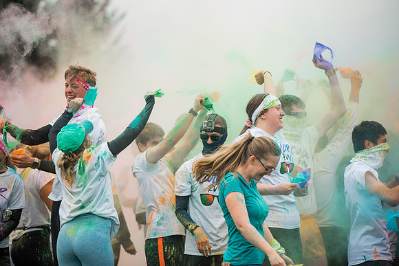 BYUI students and Rexburg community members participate in the color fun run during the fall 2021 seemster.