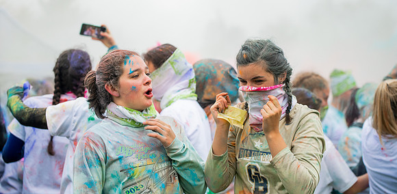 BYUI students and Rexburg community members participate in the color fun run during the fall 2021 seemster.