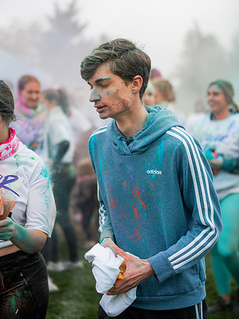 BYUI students and Rexburg community members participate in the color fun run during the fall 2021 seemster.