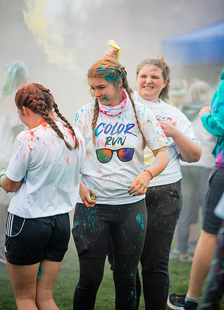 BYUI students and Rexburg community members participate in the color fun run during the fall 2021 seemster.