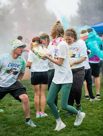 BYUI students and Rexburg community members participate in the color fun run during the fall 2021 seemster.