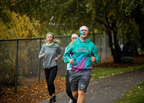 BYUI students and Rexburg community members participate in the color fun run during the fall 2021 seemster.