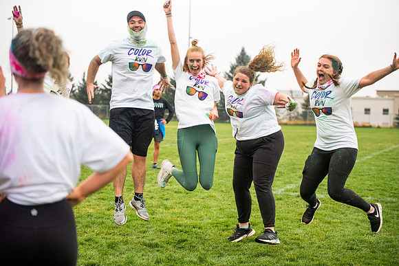BYUI students and Rexburg community members participate in the color fun run during the fall 2021 seemster.