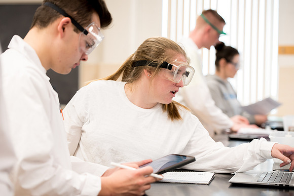 Hector Becerril, Chemistry Faculty, teaches the General Chemistry Lab.
