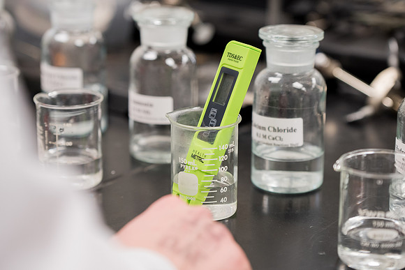 Hector Becerril, Chemistry Faculty, teaches the General Chemistry Lab.