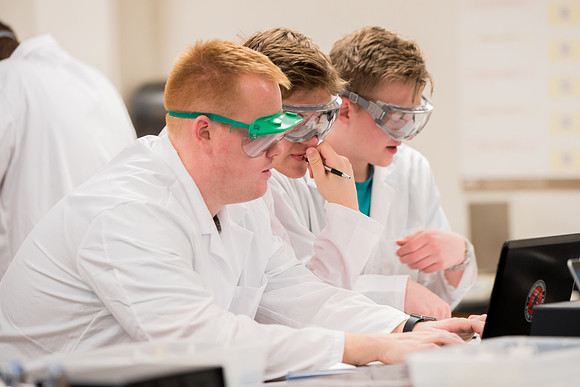 Hector Becerril, Chemistry Faculty, teaches the General Chemistry Lab.