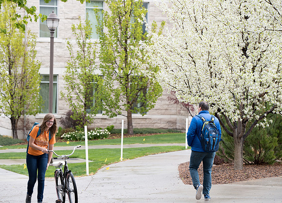 Students and scenery from the 2019 Spring Semester