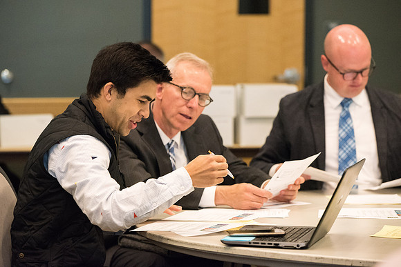 Faculty discussion hosted through the learning and teaching council about problem sloving strategies and interdisciplinary studies.