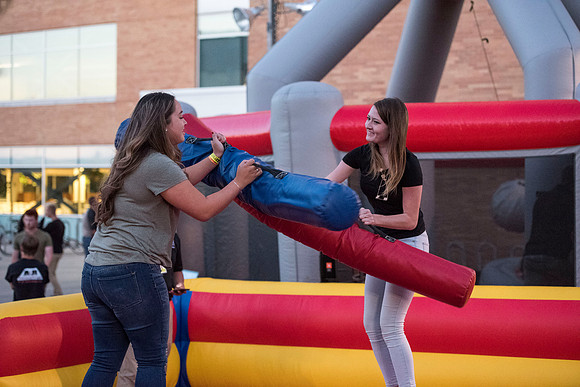 Students kick off the new semester with fun and games at i-Night.