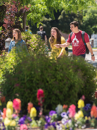 Students walking into devotional. Spring Semester 2019.