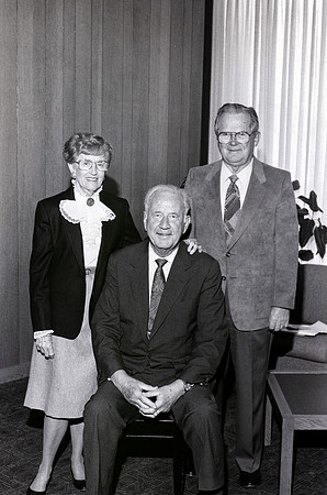Former FBI agent makes donation to Ricks College.