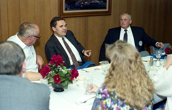 LDS foundation donors with President Steven D. Bennion.
