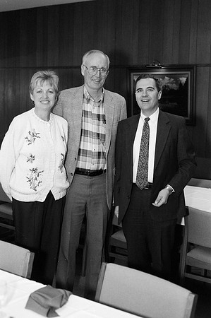 LDS foundation donors with President Steven D. Bennion.