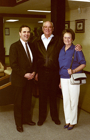 LDS foundation donors with President Steven D. Bennion.