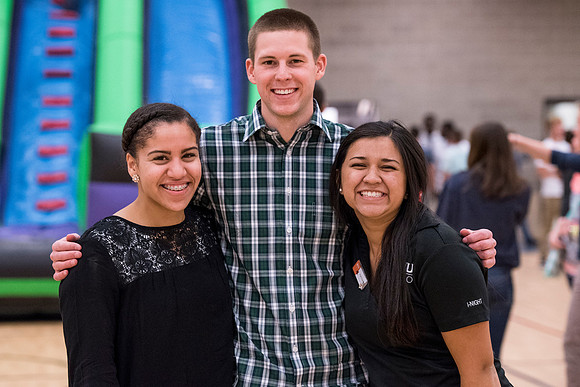 Students kick off the new semester with fun and games at i-Night.