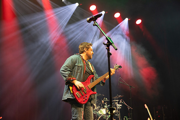 Students performing at Battle of the Bands.