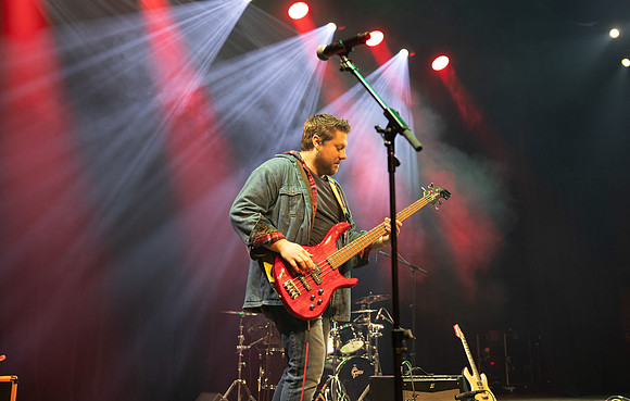 Students performing at Battle of the Bands.