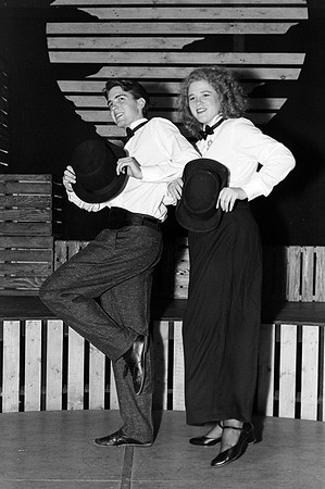 Dancers of the musical reune.