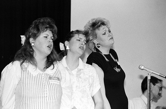 Performance at the Playmill reunion.