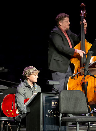 Students, alumni, and Sound Alliance and Vocal Union all participate in Jazz fest.