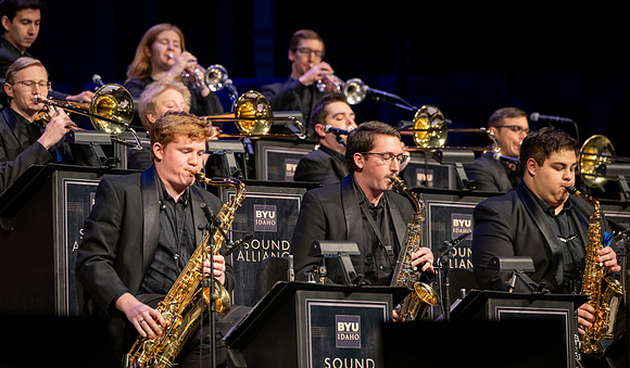 Students, alumni, and Sound Alliance and Vocal Union all participate in Jazz fest.