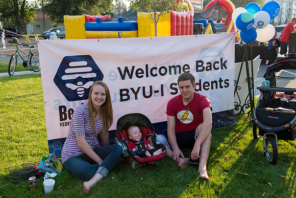 Beehive Credit Union welcomes BYU-Idaho students back for a new semester with free hotdogs and fun.