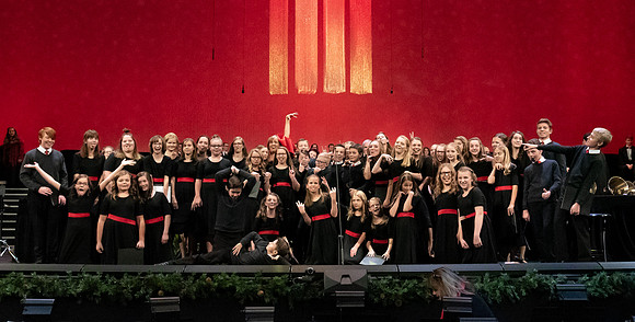 Rexburg Children's Choir with Flicka at dress rehearsal performance of A BYU-Idaho Christmas with Frederica von Stade and the Sonos Handbell Ensemble.