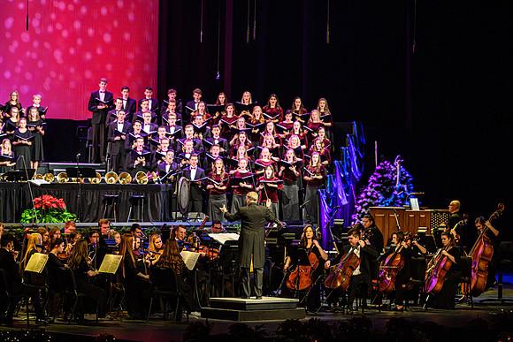 Federica von Stade and the Sonos Handbell Ensemble were the featured guests at BYU-Idaho's ninth annual Christmas concert.