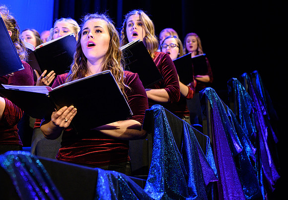 Federica von Stade and the Sonos Handbell Ensemble were the featured guests at BYU-Idaho's ninth annual Christmas concert.