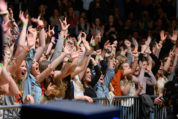 Students and the Rexburg community fill the Hart Auditorium to listen to Ben Rector's "Old Friends" tour.