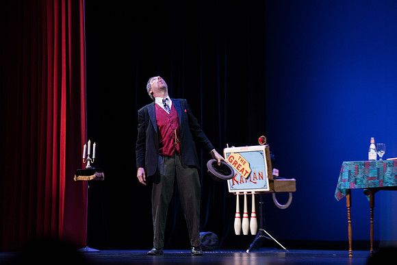BYU-Idaho Center Satge. The Great Kaplan illusionist, magician and mentalist. Abr 2018