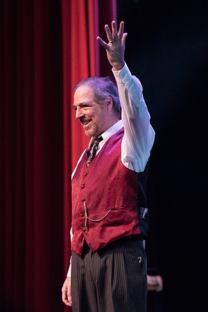 BYU-Idaho Center Satge. The Great Kaplan illusionist, magician and mentalist. Abr 2018