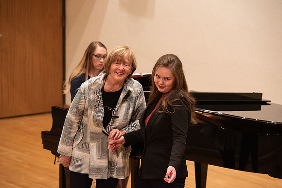 Students being taught and critiqued by Fredrica von Stade at BYU-Idaho.