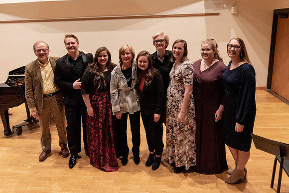 Students being taught and critiqued by Fredrica von Stade at BYU-Idaho.