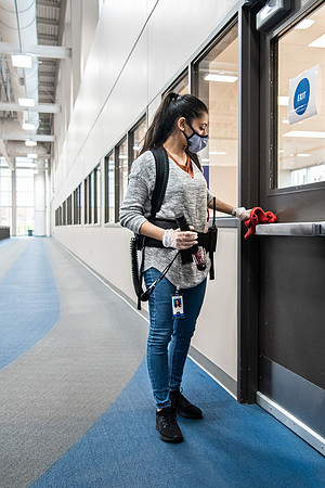Students sanitizing Oct 2020