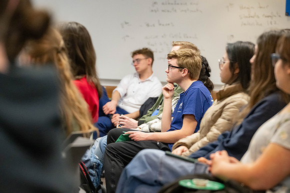 Students gather to hear from speakers to learn more about India.