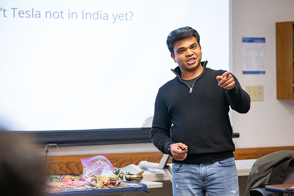 Students gather to hear from speakers to learn more about India.