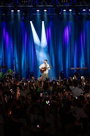 Jake Scott preforms at BYU-Idaho.